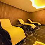 Sa Apartments! Luxury 1bd *